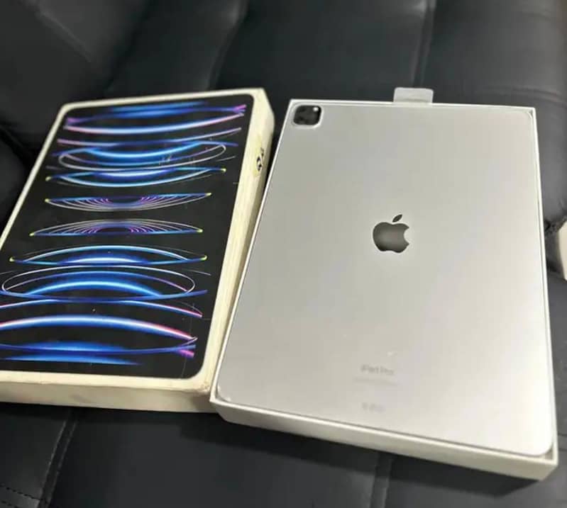 Apple iPad pro M2 1