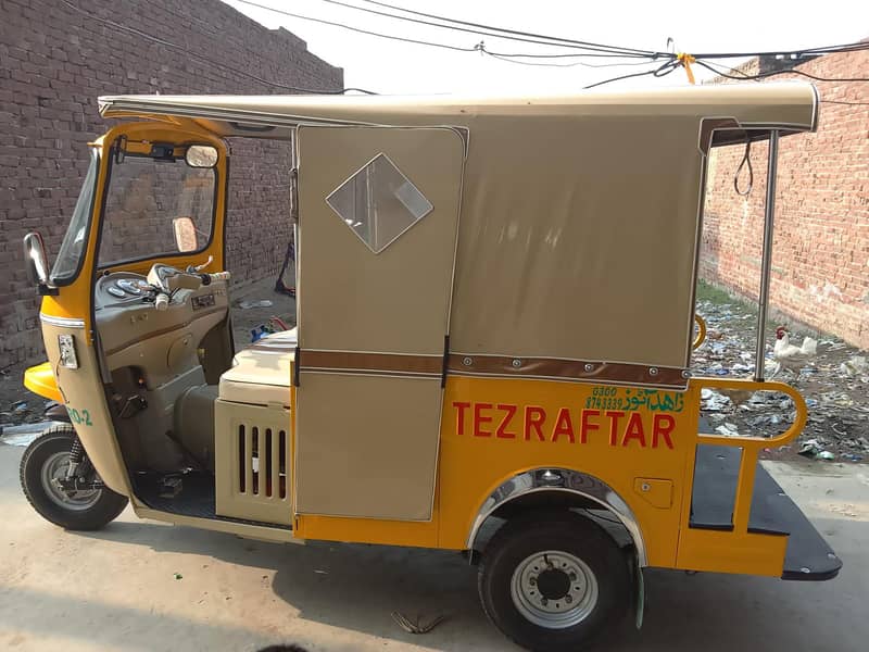 cng Rickshaw 7