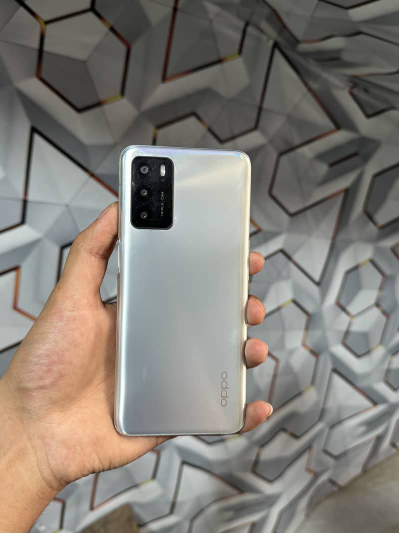 OPPO A16 0