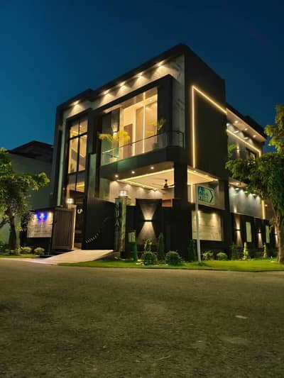 6 Marla Almost Brand New Corner House Available For Sale In Bahria Town Lahore.