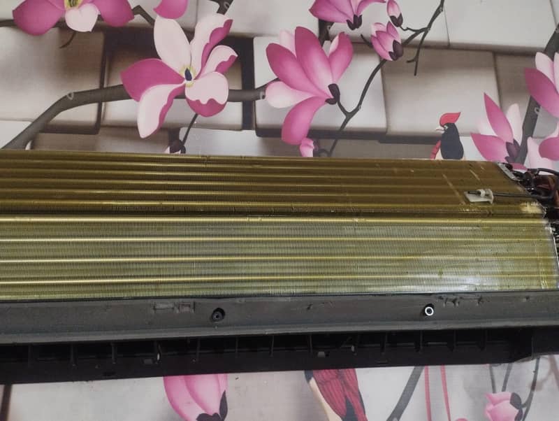 split AC 1