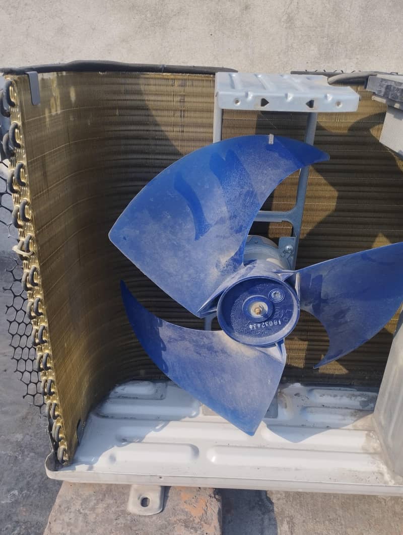 split AC 2