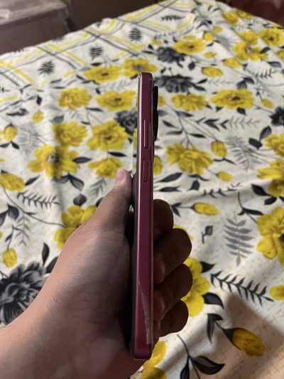 Vivo y21d 6-128 sirf 5 months use howa he