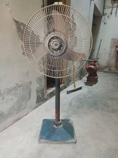 Solar fan