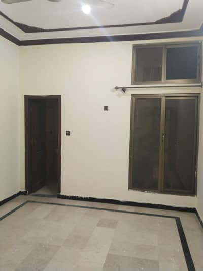 Second floor availabile for rent