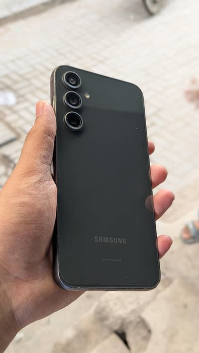 Samsung s23 Fe urgent sale