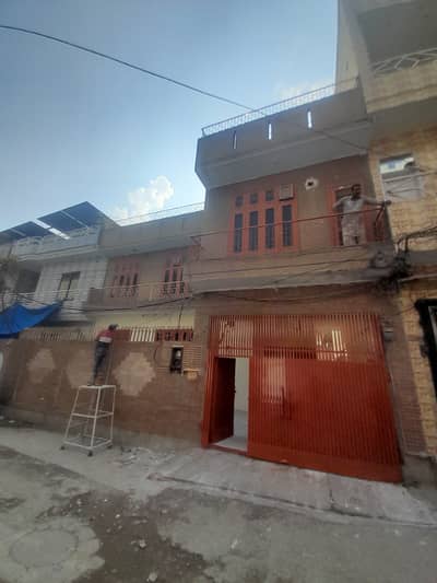10 marla half double story seprate house for rent