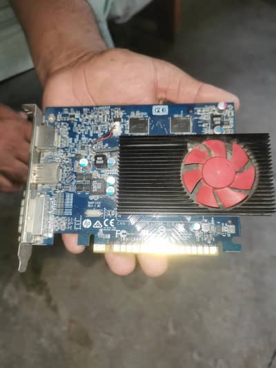 AMD Radeon R7 450 ddr5 4gb