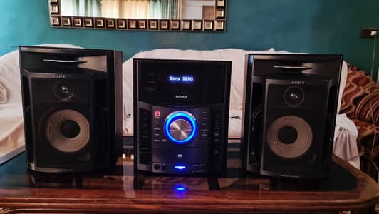 SONY MHC-GZR777D HOME THREATURE MINT CONDITION