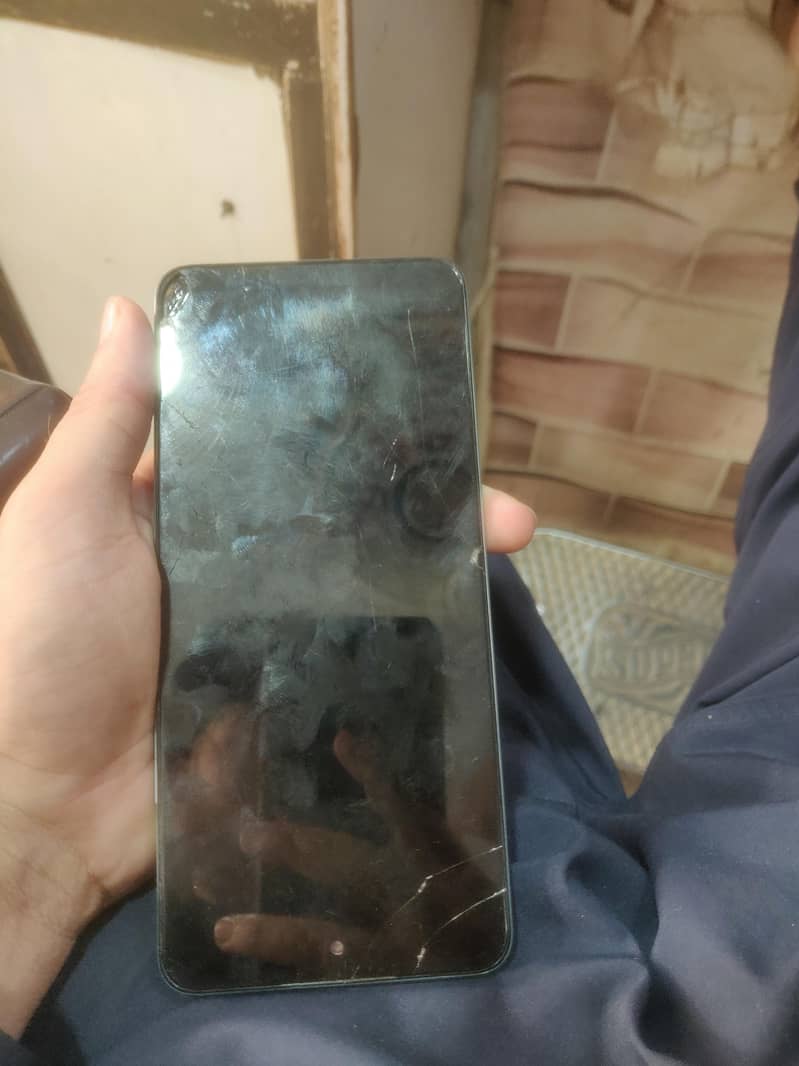 Mobile panel damage on corner side 1