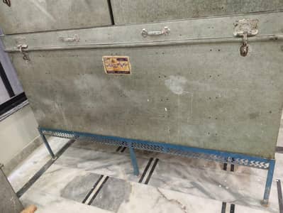 trunk CHOTI mati aur bari pati