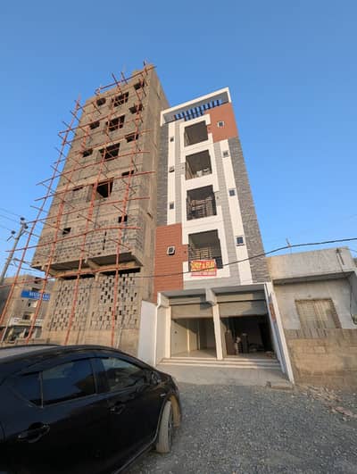 356 SQUARE FEET SHOP ON MAIN 100 FEET WIDE ROAD FACING AL-AZHAR GARDEN, IN A CAPITAL SOCIETY.