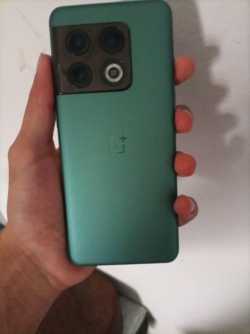 One plus 10 pro 1