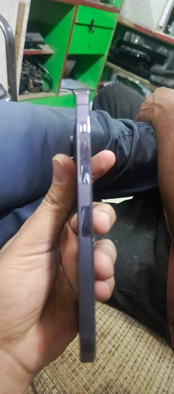 iPhone 14 pro max 0