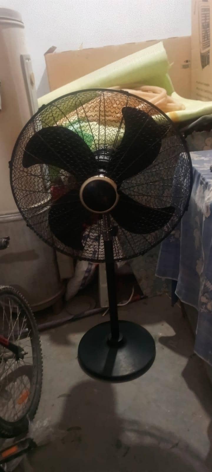 stand fan 1