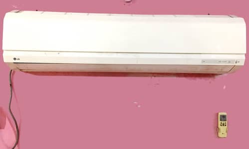 LG SPLIT AC IN GOOD & WORKING CONDITION (USED)