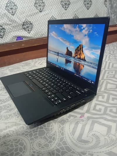 Lenovo ThinkPad T460s | Core i5 6th Gen | 8GB RAM | 256GB SSD