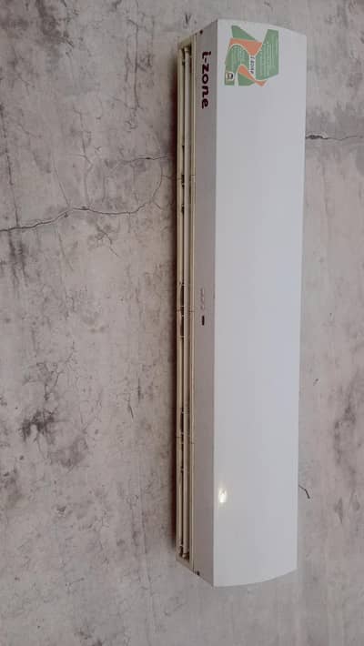 Air curtain