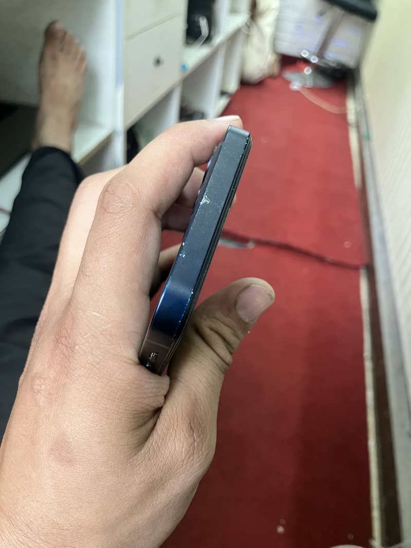 Iphone 12 jv 3