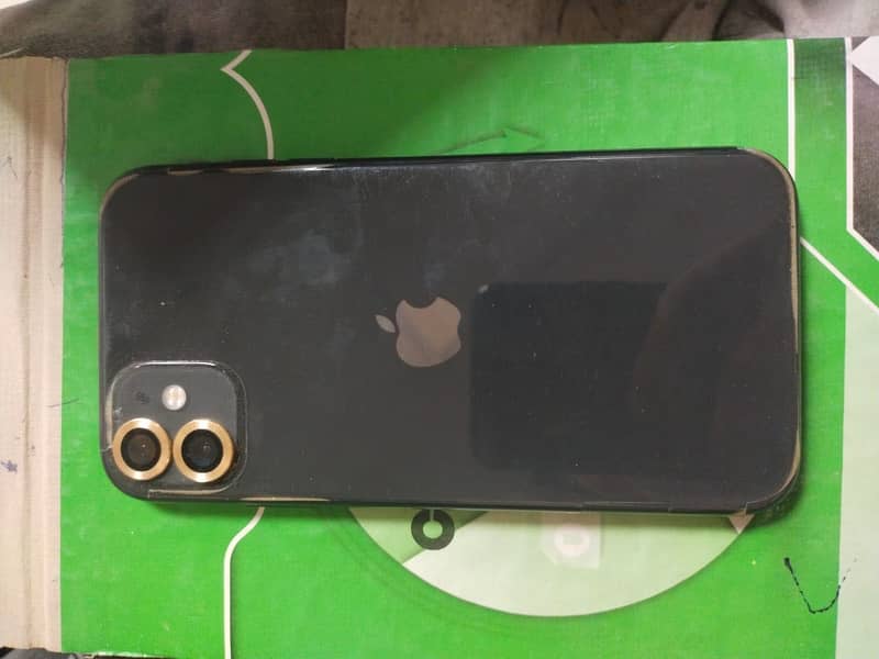 IPhone 11 with box 0