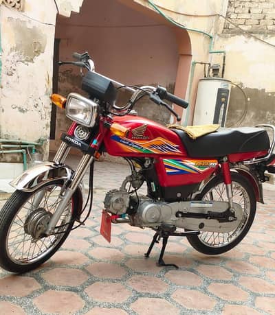 Honda bike 70cc03251410662 argent for sale model 2020