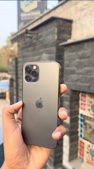 iphone 12 pro 128Gb jv battery health 83%
