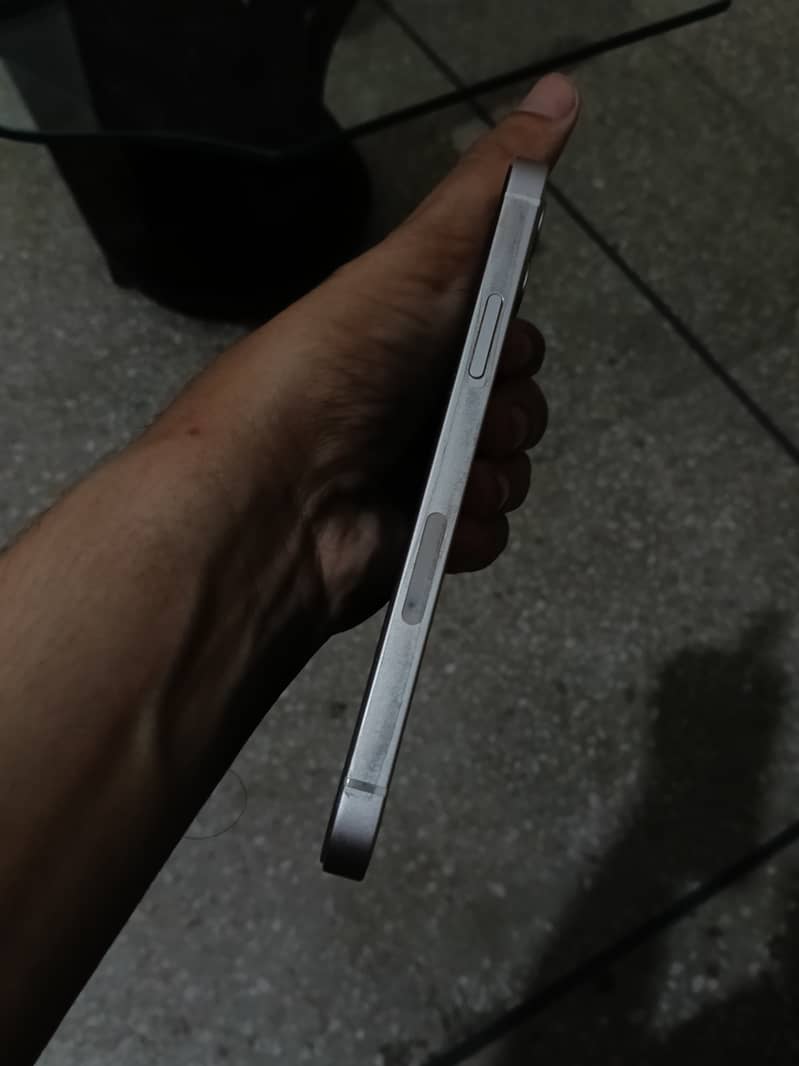 Iphone 12 10/10 4