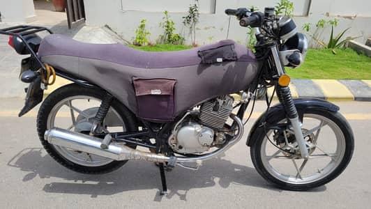 SUZUKI GS 150 SE