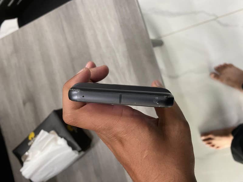 Google pixel 8 5