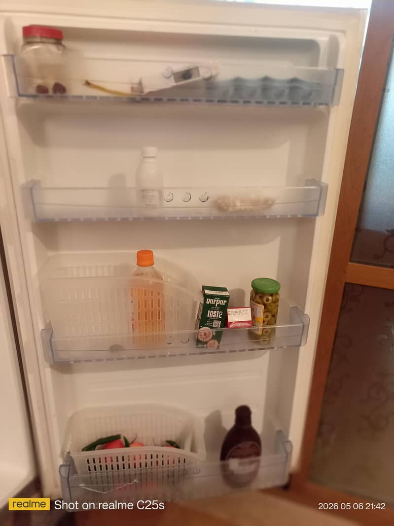 refrigerator 0