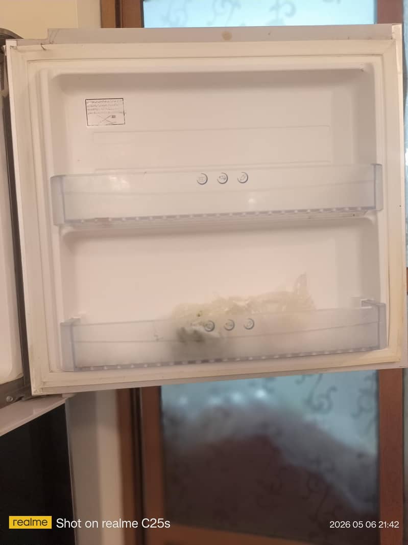 refrigerator 4