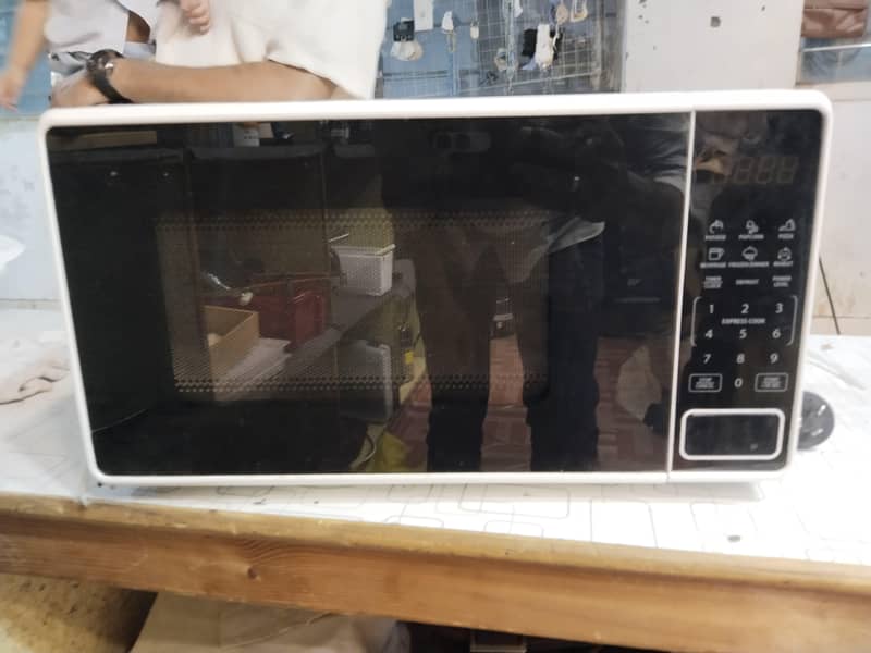 microwave 1