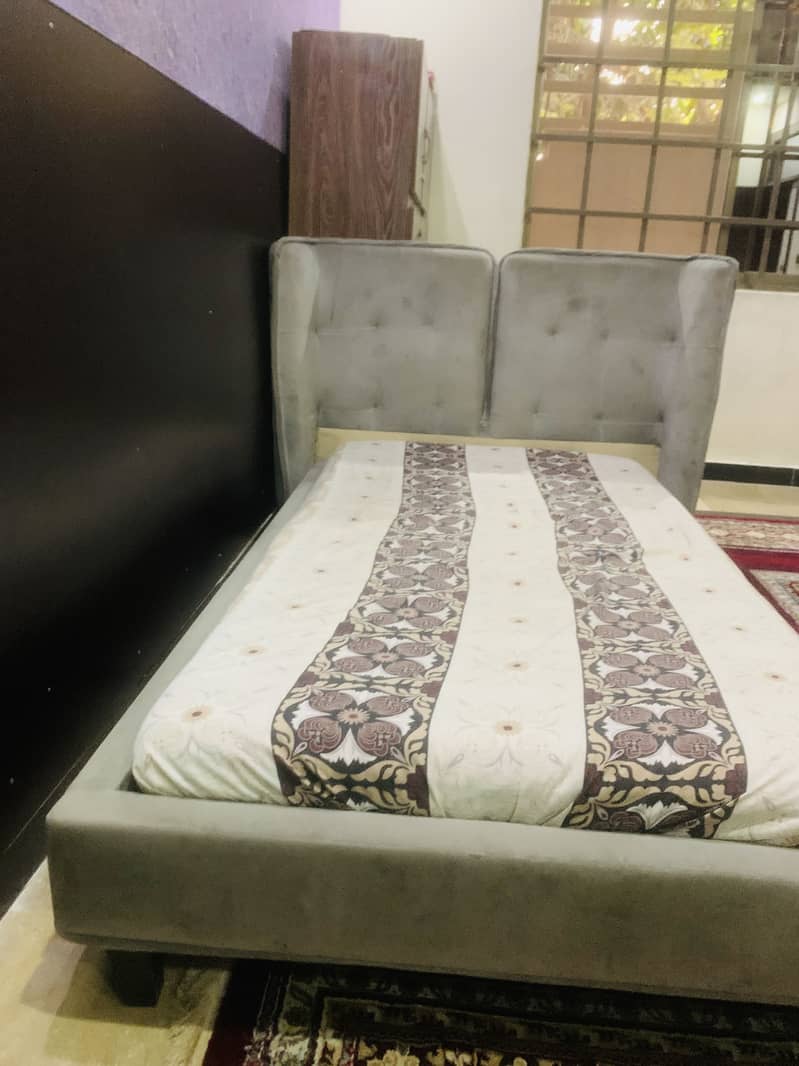 Single bed 4