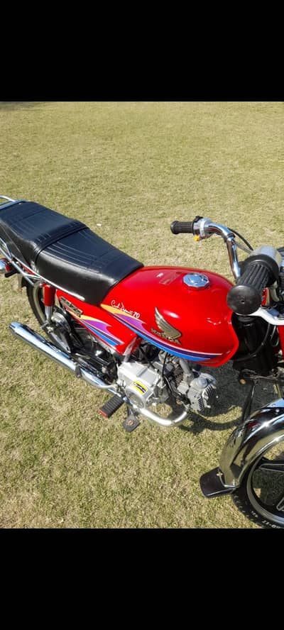 Honda CD 70 cc bike urgent for sale