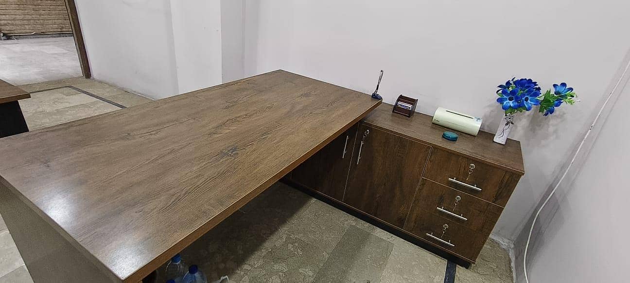 Office Table 4