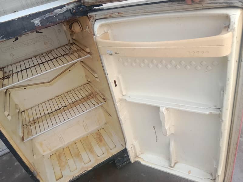 Fridge 3