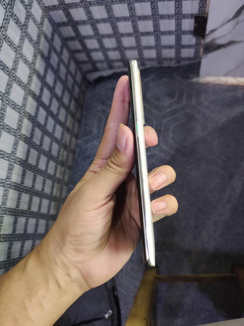 Google Pixel 8 pro 10