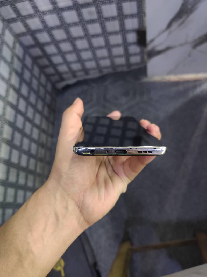 Google Pixel 8 pro 12