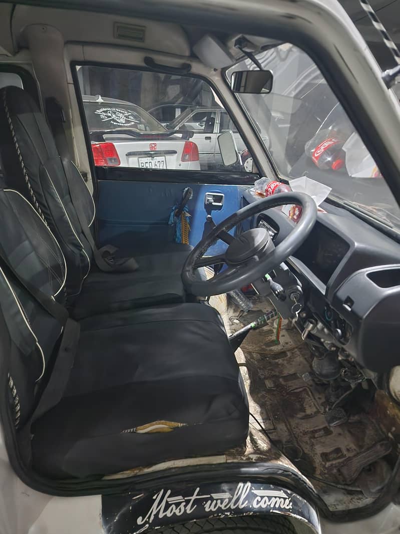 suzuki bolan 4