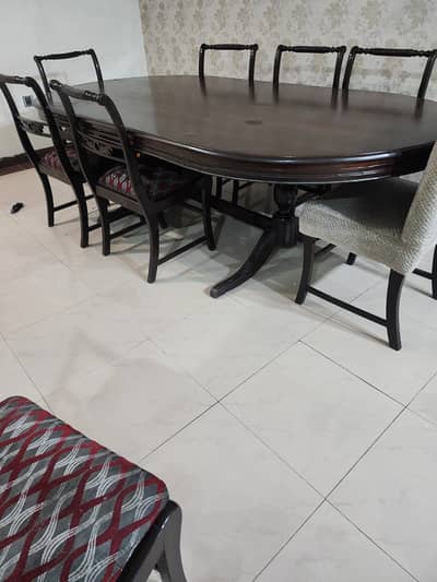 dinning table for 8 > full solid all good :)