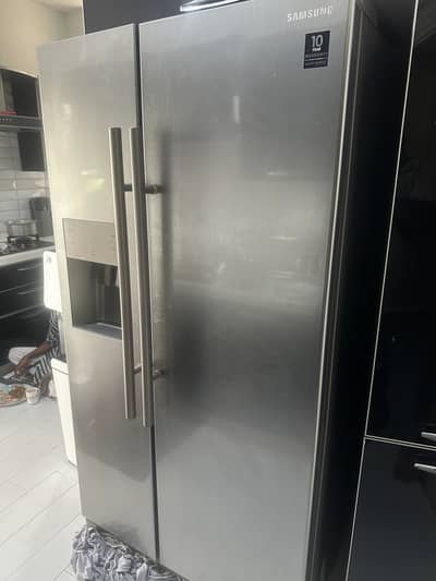 samsung 2 door frige for sale in good condition