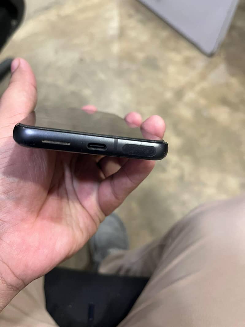 Google Pixel 8 2