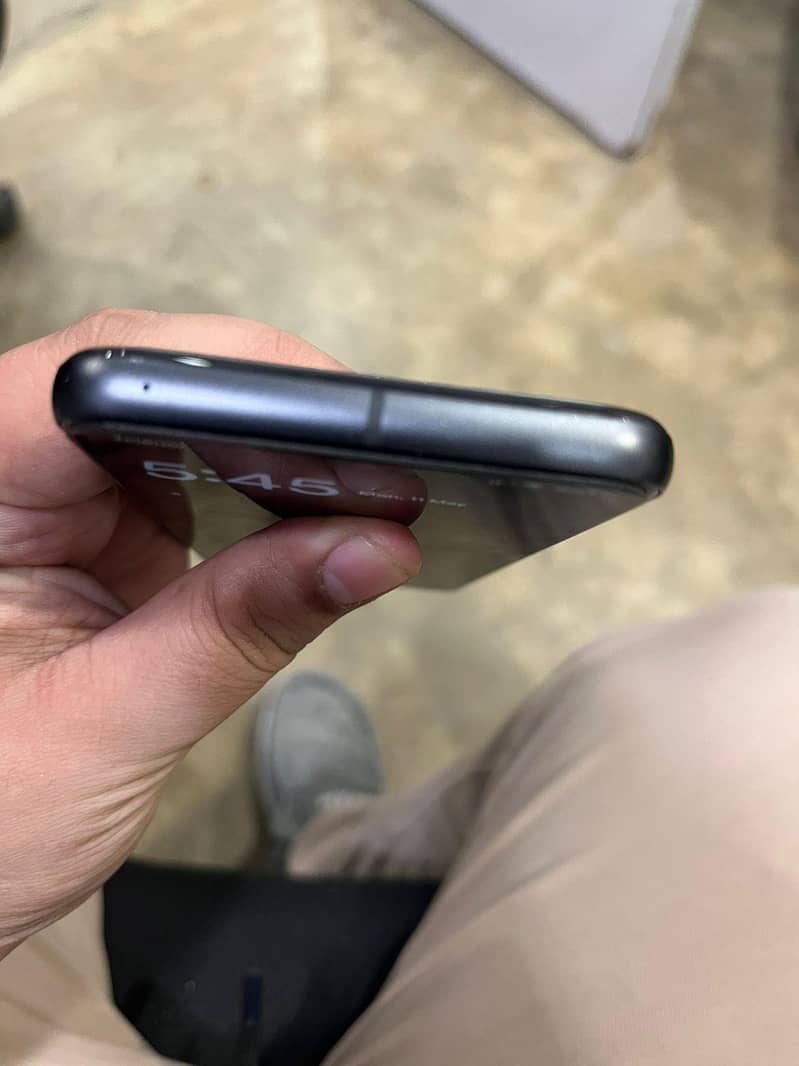 Google Pixel 8 3