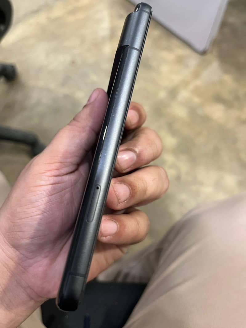 Google Pixel 8 5