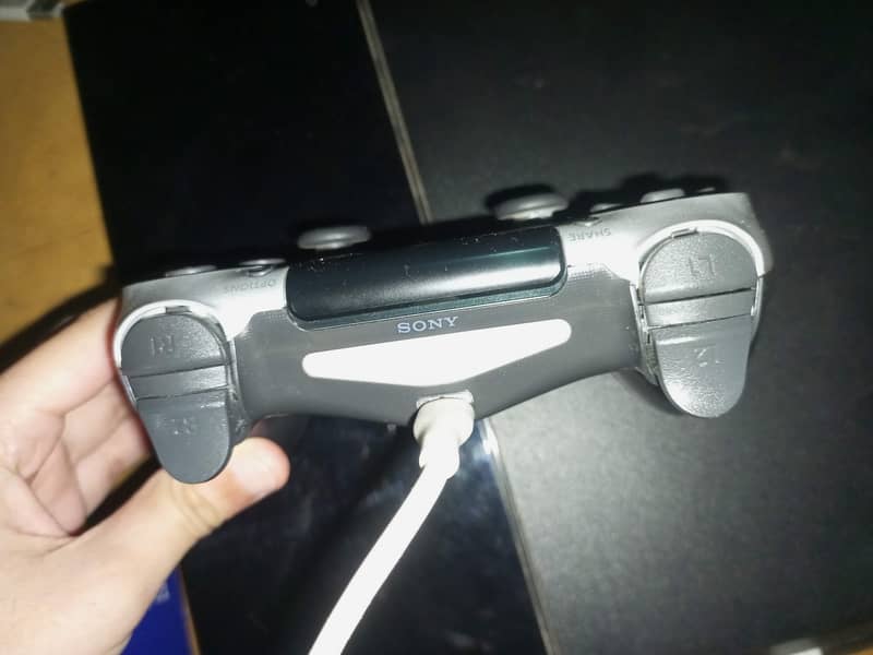 Playstation 4 | With two controllers 1