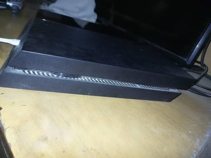 Playstation 4 | With two controllers 6
