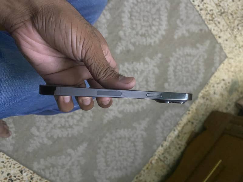iphone 14 pro max 1