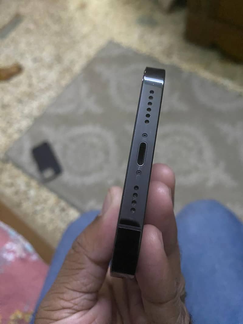 iphone 14 pro max 2
