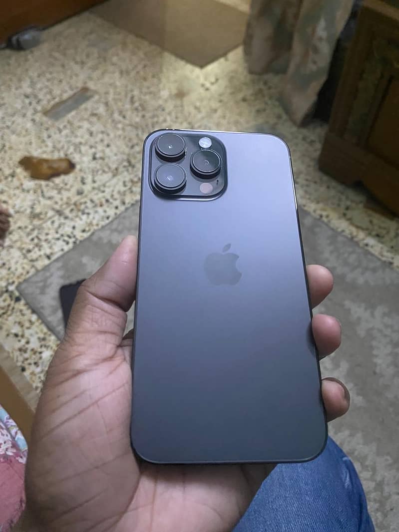 iphone 14 pro max 4