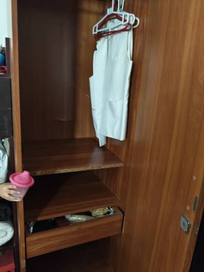 1 door wardrobe